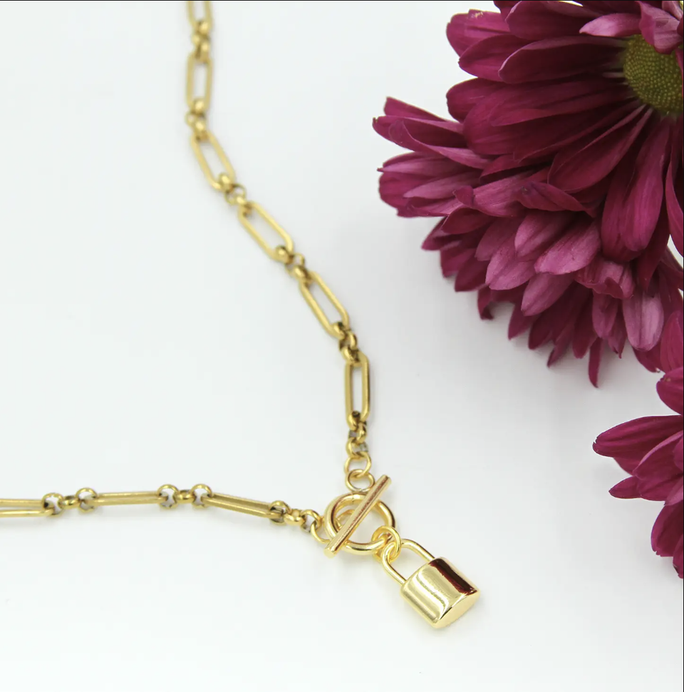 Nolita Padlock Figaro Chain Toggle Necklace